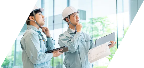 社員の方々が働いている写真